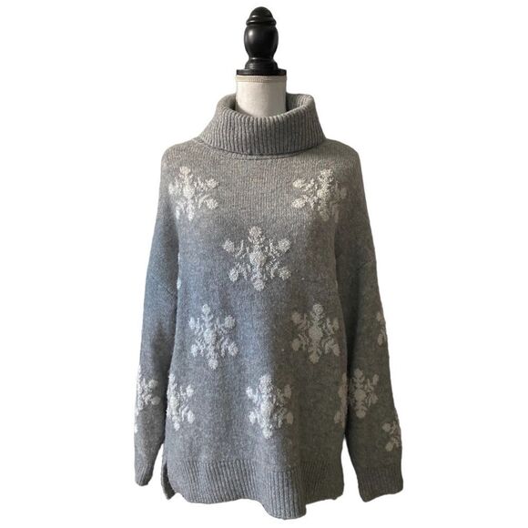 Cupcakes & Cashmere Snowflake Print Turtleneck Sweater Gray White Large - Picture 1 of 5